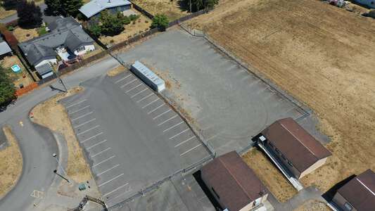 Woodmont K-8 Parking Lot - Staff in Des Moines