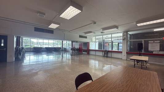T.H. Harris Middle School Cafeteria in Metairie 3