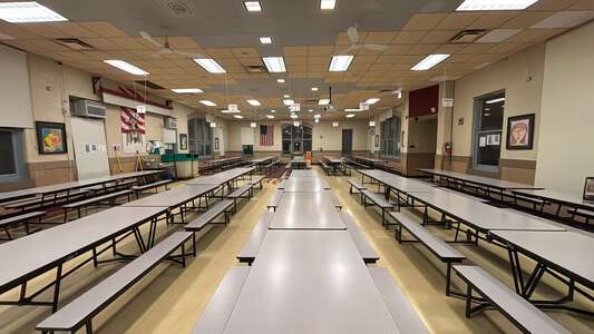 Hayt - Stephen K Hayt Elementary School Cafeteria in Chicago 2