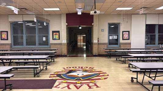 Hayt - Stephen K Hayt Elementary School Cafeteria in Chicago 4