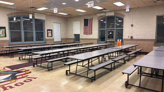 Hayt - Stephen K Hayt Elementary School Cafeteria in Chicago 5