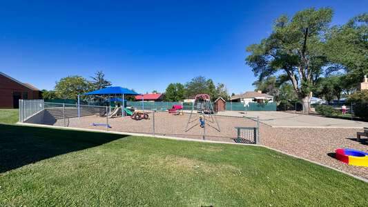 Beech Street Pre-School Outdoor Area in Cortez