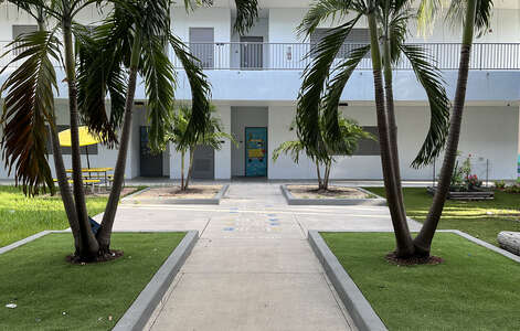 Andover Middle School Courtyard 1 in Miami 2