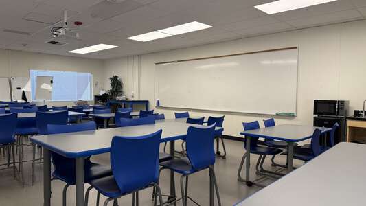 Plaza Vista School (K-8) Room P1 - Elem. Science Classroom in Irvine 4