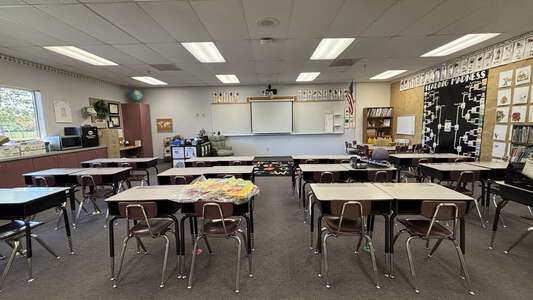 Meadow View School K-8 Classroom Standard in Eugene 2