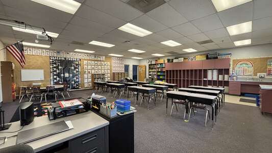 Meadow View School K-8 Classroom Standard in Eugene 4