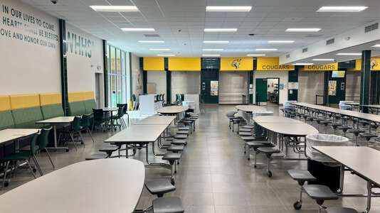 Western Hills High School Cafeteria in Fort Worth