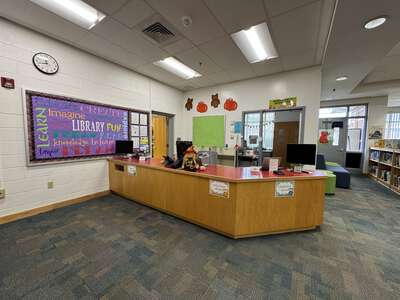 New Castle Elementary School Library in Virginia Beach