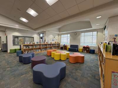 New Castle Elementary School Library in Virginia Beach