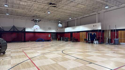Mid-Del Schools Learning and Services Center Gym - Auxiliary in Del City 3