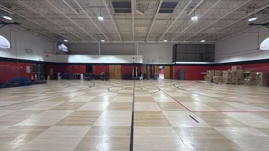 Mid-Del Schools Learning and Services Center Gym - Auxiliary in Del City 4