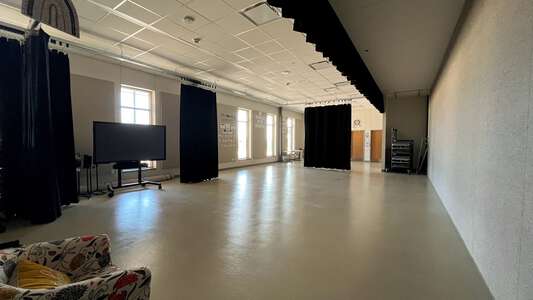 Richard J. Lee Elementary School Music Room - LEE in Dallas