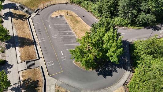 Lakeview Elementary School Parking Lot - Field in Kirkland