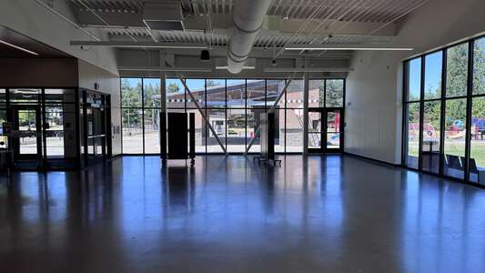 Rose Hill Elementary School Commons (Cafeteria) - Small in Kirkland
