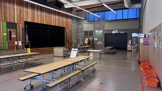 Benjamin Rush Elementary School Commons (Cafeteria) in Redmond