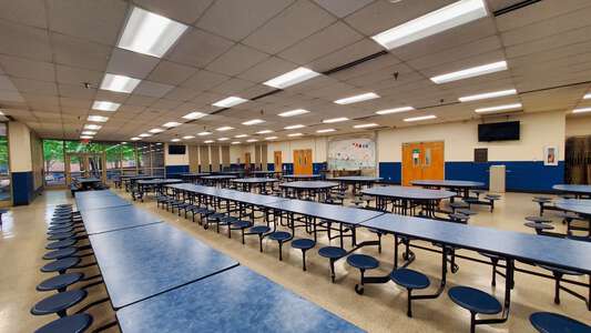 Farragut Intermediate School Cafeteria in Farragut
