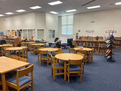 Navy Point Elementary School Library in Pensacola 3