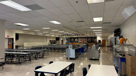 Ivy Creek Elementary School Cafeteria in Buford