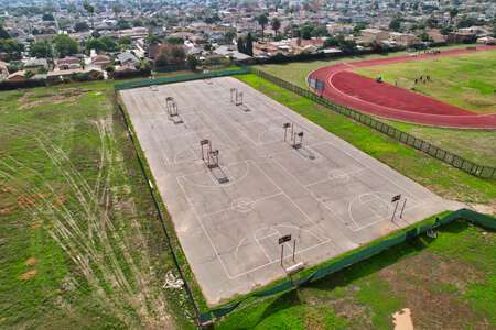 Inglewood High School Outdoor Basketball Courts in Inglewood