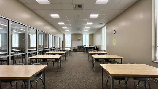 Cypress Creek Middle School Library Collaboration Room in Wesley Chapel