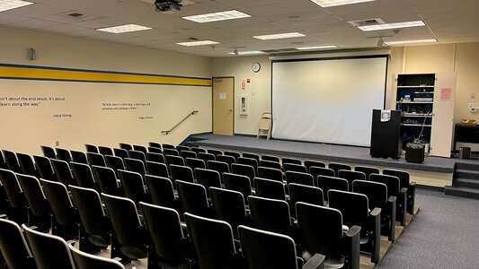 Oak Grove High School Lecture Hall (X-1) in San Jose 3