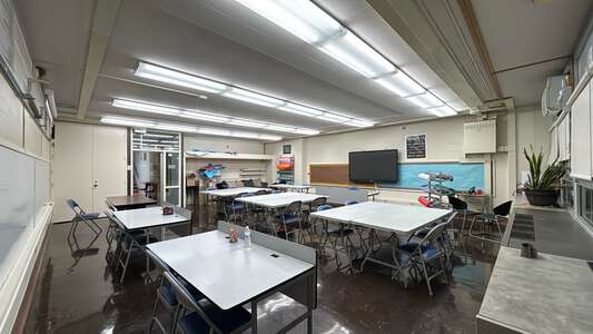 Crown Community Academy of Fine Arts Center Elementary School Conference Room in Chicago 4