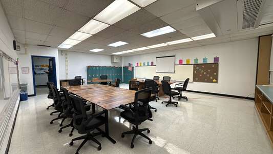 Cardenas - Lazaro Cardenas Elementary School Conference Room in Chicago 4