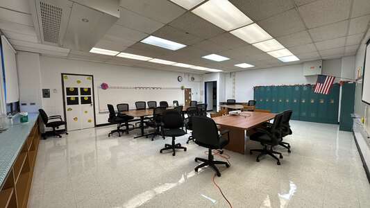 Cardenas - Lazaro Cardenas Elementary School Conference Room in Chicago 3