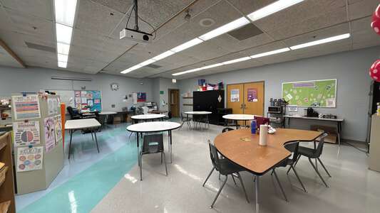 Little Village Elementary School Meeting Room in Chicago