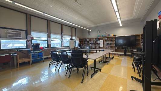 Camras - Marvin Camras Elementary School Makers Space in Chicago 3