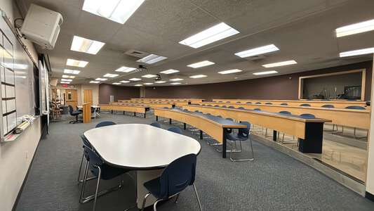 Sheldon High School C9 Lecture Hall in Eugene 2