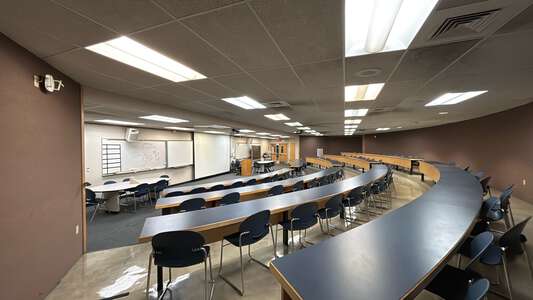 Sheldon High School C9 Lecture Hall in Eugene 5