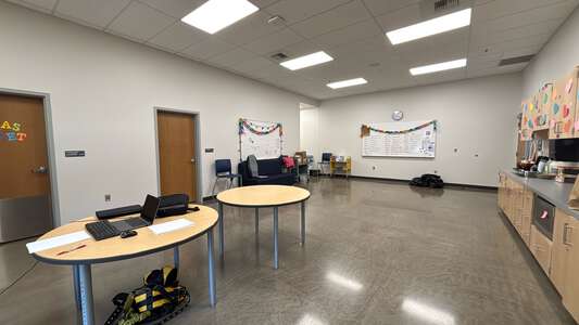 Camas Ridge Community School Community Room in Eugene 4
