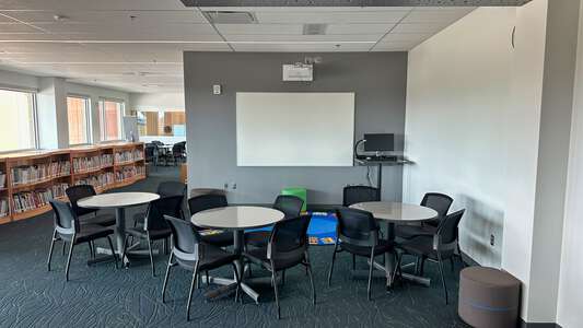 Tamarack Elementary School Library in Hillsboro