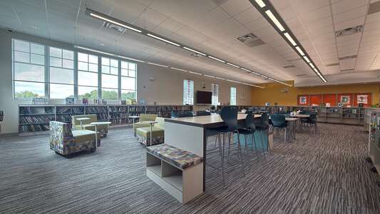 Elbert Elementary School Library in Winter Haven 4