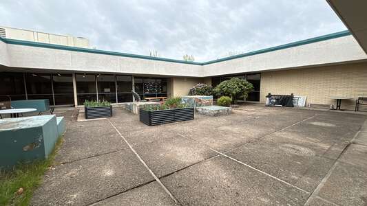 Mountain View Middle School Quad in Beaverton 2