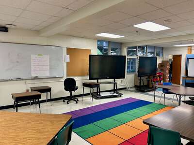 L.L. Hotchkiss Elementary School Cafeteria in Dallas 3