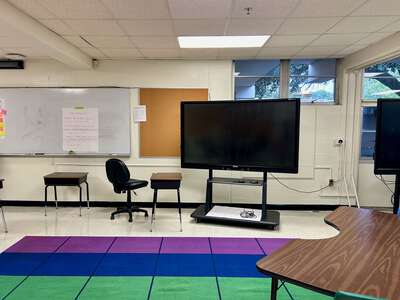 L.L. Hotchkiss Elementary School Cafeteria in Dallas 5