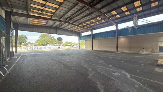 Woodland West Elementary School Covered Outdoor Area 1 in Harvey 2