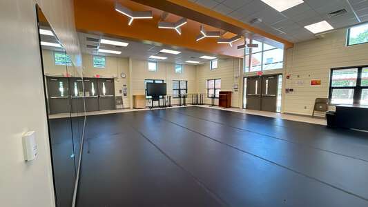 First Ward Creative Arts Middle School Dance Room in Charlotte 4