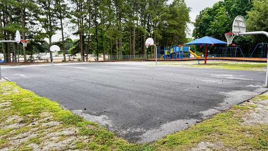 Peachtree Elementary School Outdoor Basketball Courts in Peachtree Corners