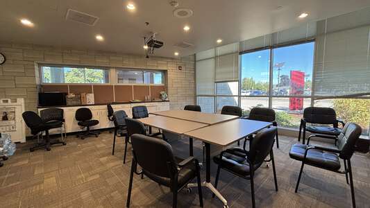 Willamette High School Conference Room in Eugene 2