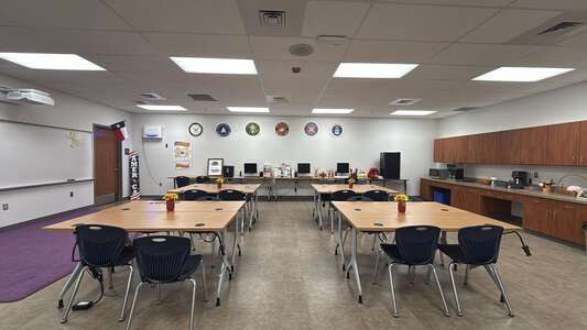 Purple Heart Elementary School Classroom Standard in El Paso 5