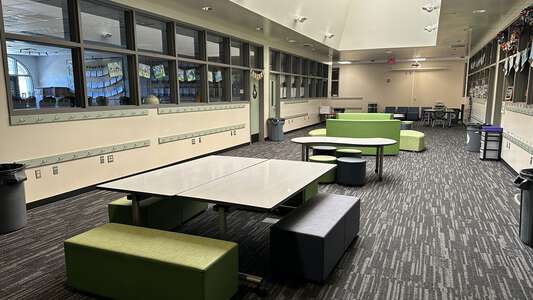 Woodbury Elementary School Common Area in Irvine