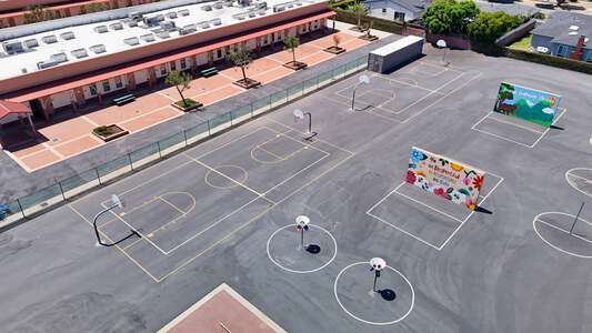 Hollyglen Elementary School Outdoor Basketball Courts in Hawthorne