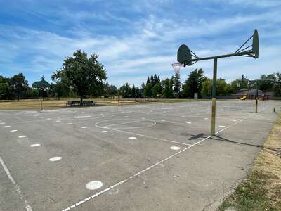 Woodlake Elementary School Outdoor Basketball Courts in Sacramento