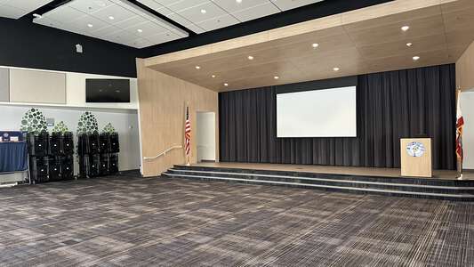 Loma Ridge Elementary School Activity Center in Irvine