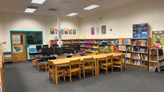Boulder Bluff Elementary School Media Center in Goose Creek