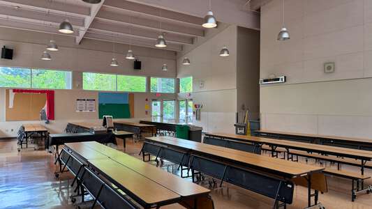 Hallman Elementary School Cafeteria in Salem