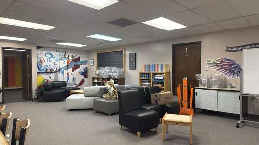 Rock Springs Junior High School Library in Rock Springs 3